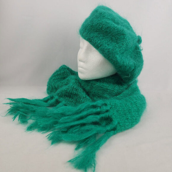 Green Handknit Tam Hat & Scarf - Picture 1 of 9